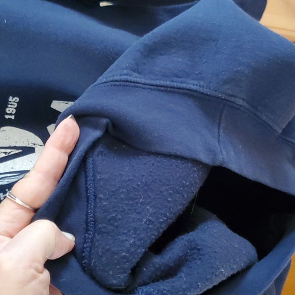 Sweatshirt Property of Las Vegas - Picture 4 of 7